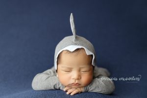 shark-baby-hawaii-newborn-pose
